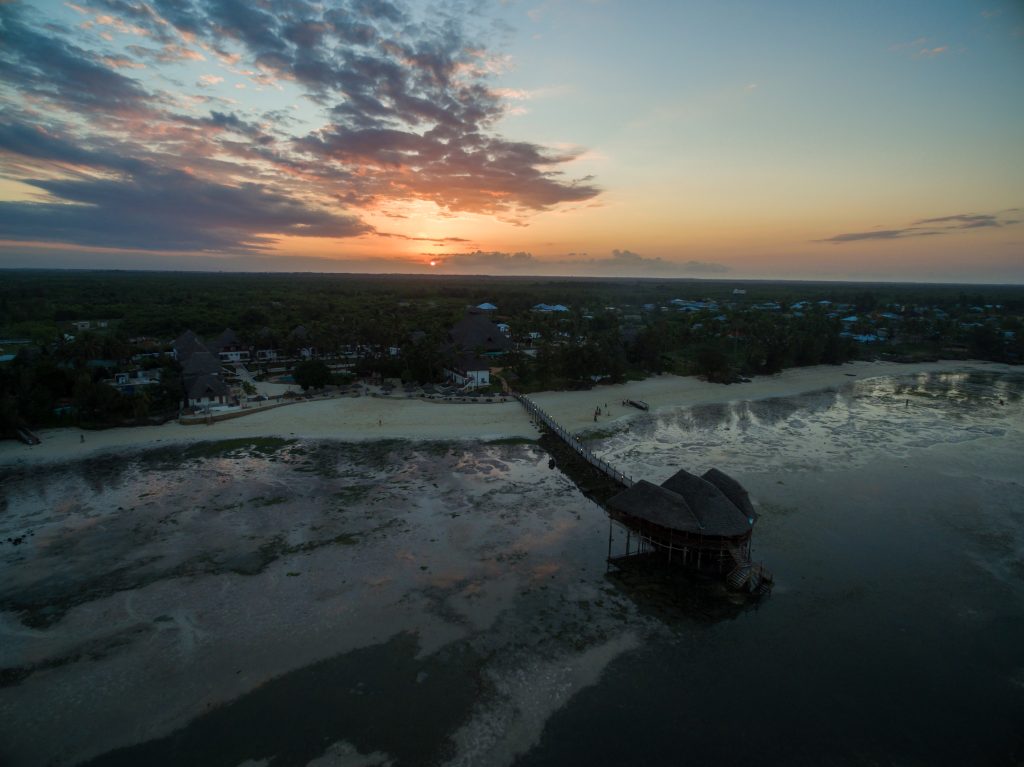 More Than 900 Dead as Catastrophic Flooding Sweeps Indonesia