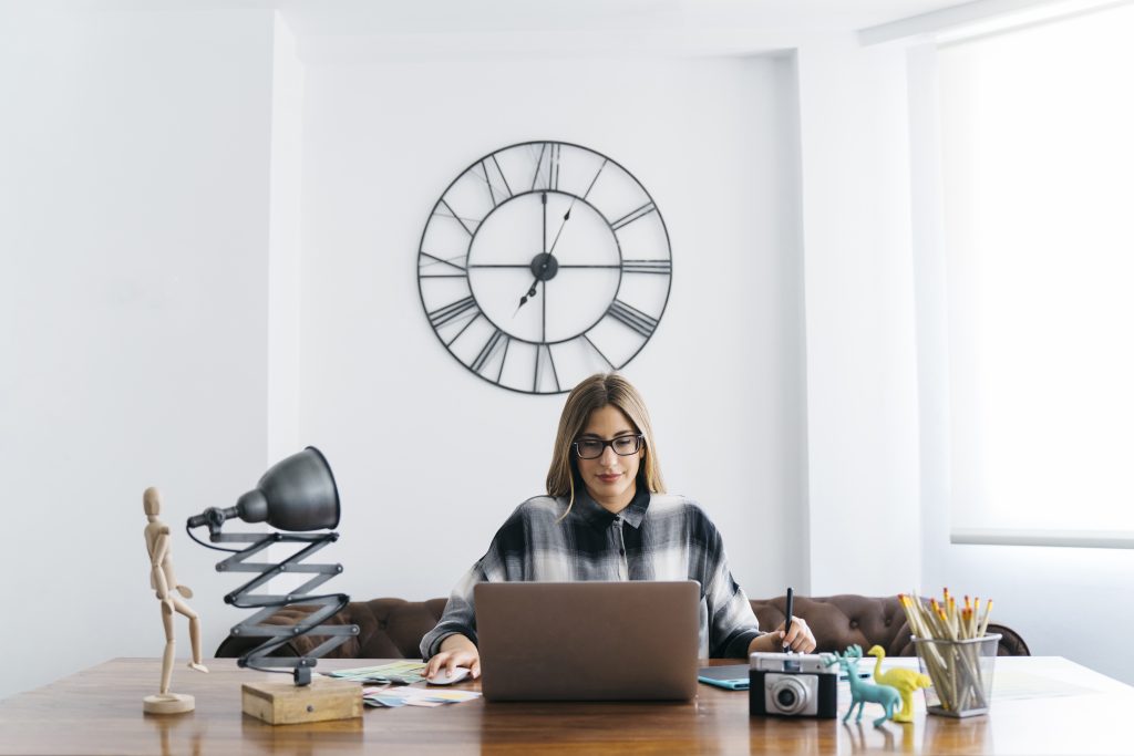 The Four-Day Workweek Gains Global Momentum as Productivity Rethink Accelerates