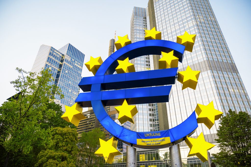 ECB Holds Rates Steady as Europe Focuses on Growth, Argentina Secures Crucial Funding